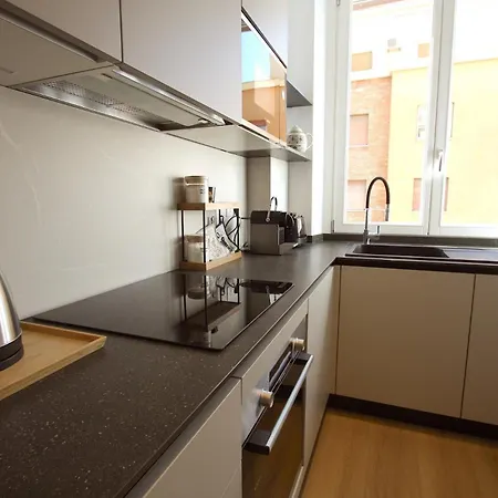 Claudia 2br Apartment Rome